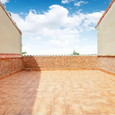 Simplistic Holiday In With Mountain View
